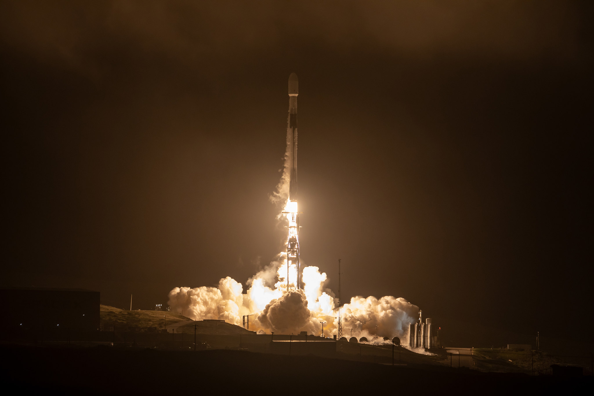 The launch of GHGSat C6, C7 and C8 (Mey-Lin, Gaspard and Océane) on the Transporter-7 Mission with SpaceX in April 2023. Photo courtesy GHGSat
