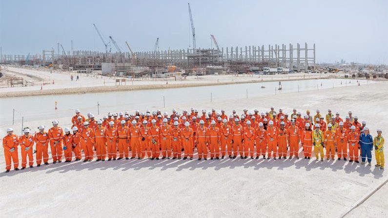 Qatar Minister of State for Energy Affairs and QatarEnergy CEO Saad Sherida Al-Kaabi tours sites related to the North Field East project in March 2023. Photo courtesy QatarGas