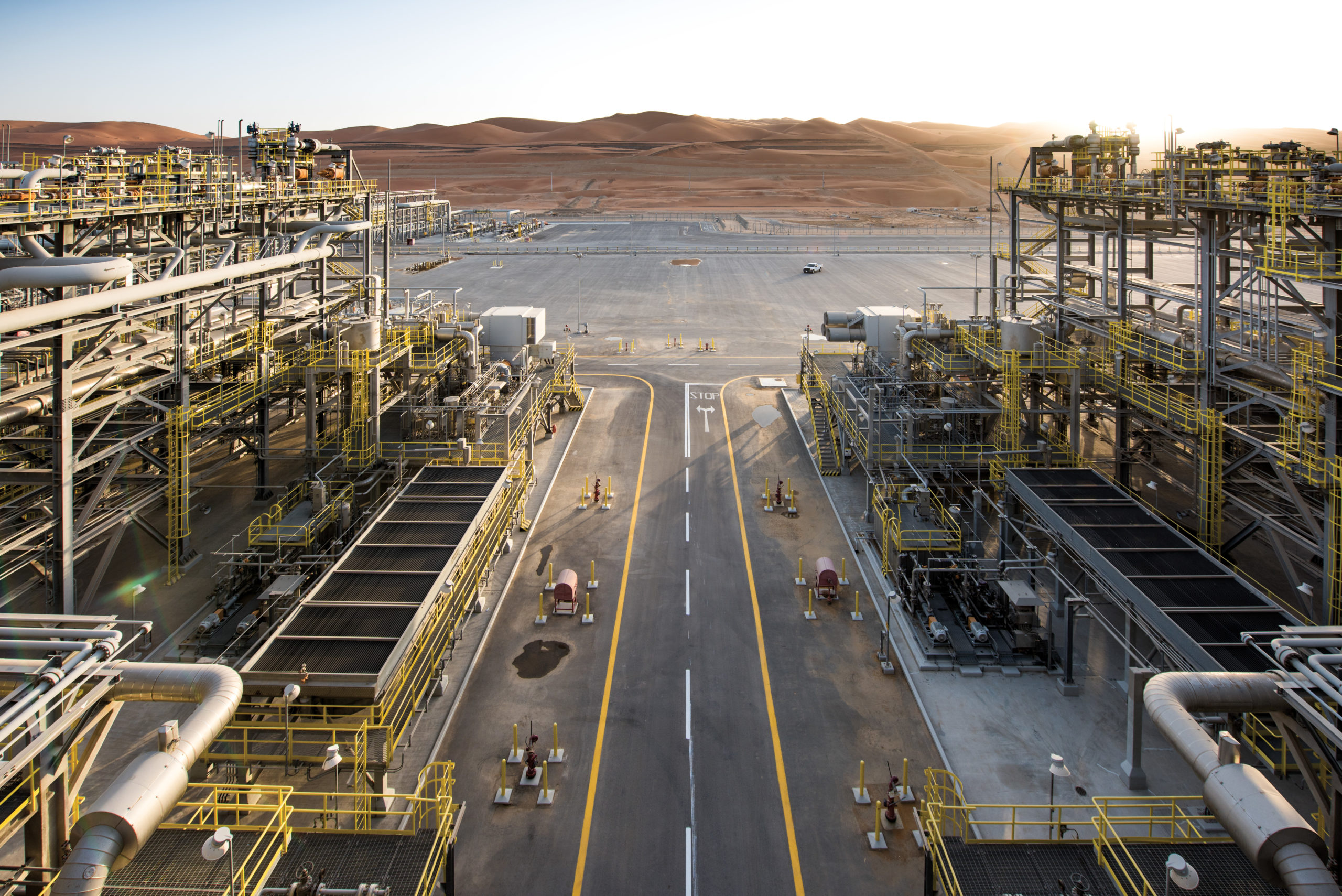 A natural gas processing plant in Saudi Arabia. Photo courtesy Saudi Aramco